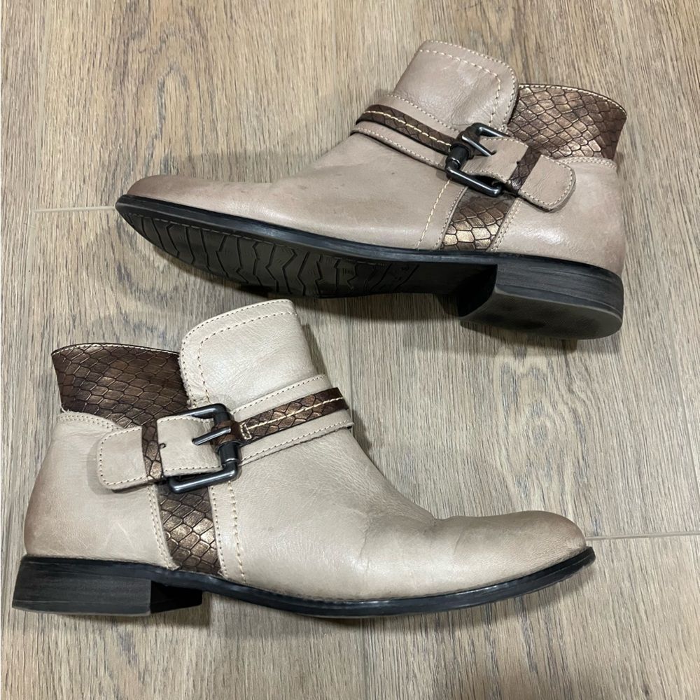 Tamaris Stylish Cigar Taupe Beige Brown Ankle Buckle Boots Zipper detail 39